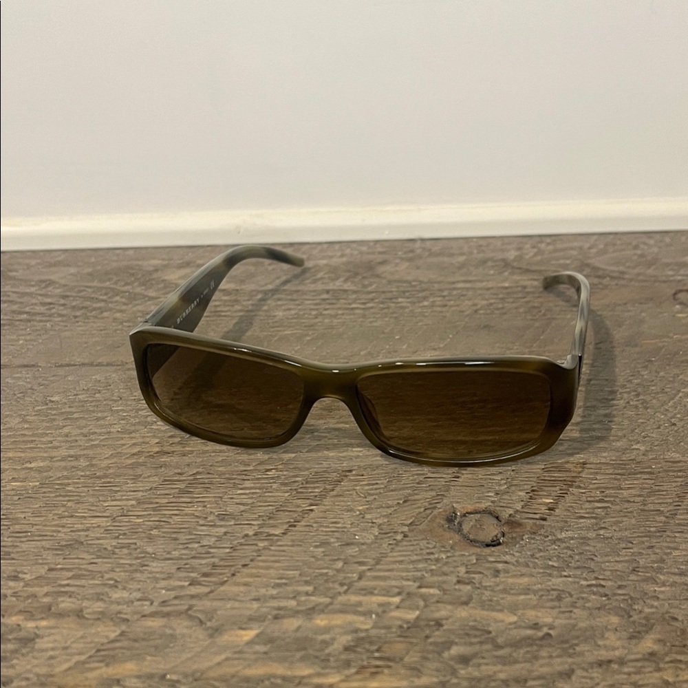 NWOT VTG Burberry 135 8483/S BXCD 57 14 Wmns Olive Nova Check Sunglasses - Picture 3 of 11